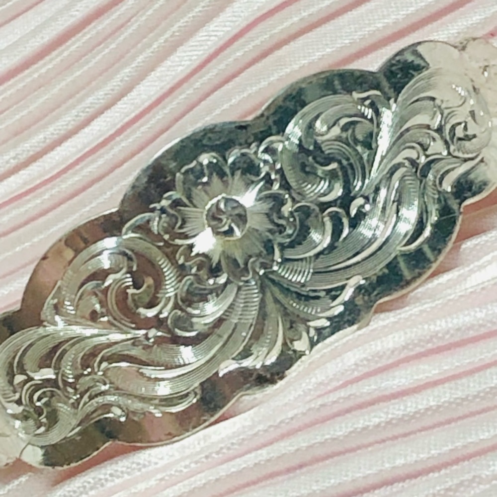 $4 when bundled Bracelet silver  flower engraved